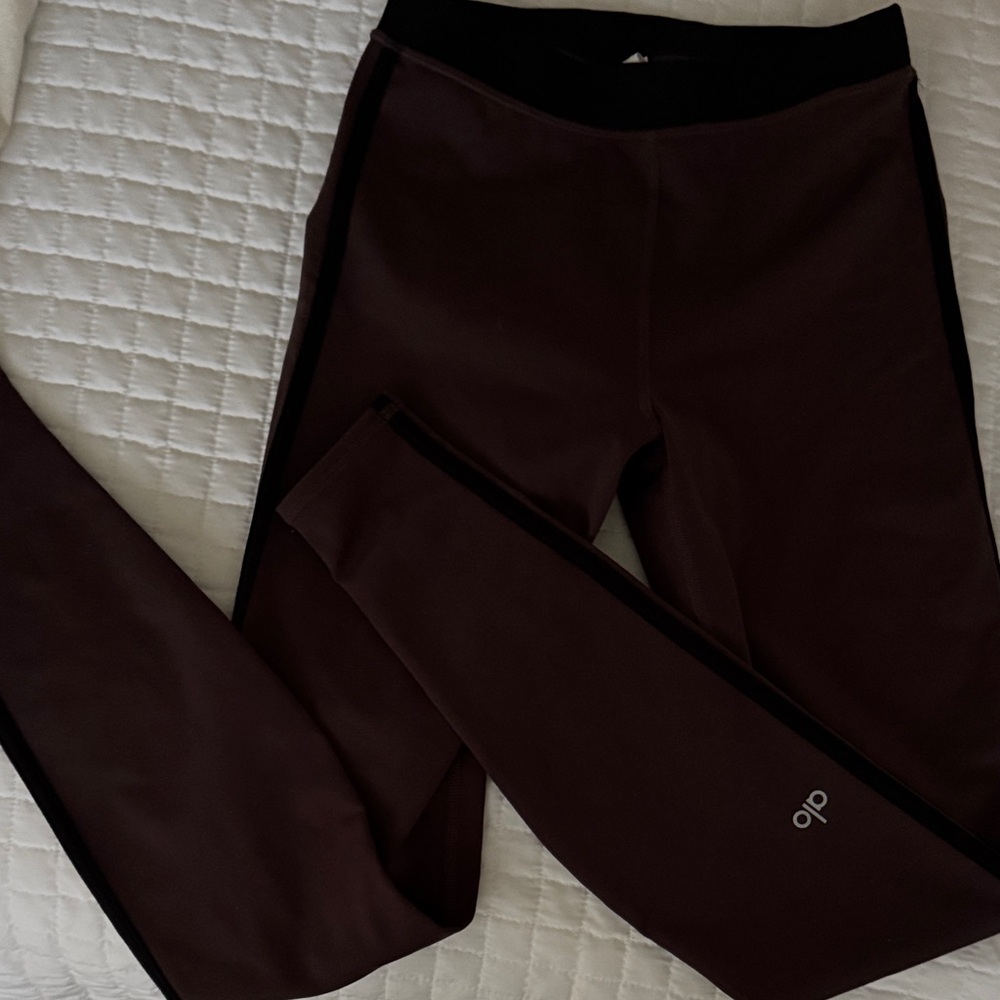 ALO Yoga Dark Brown Leggings XS